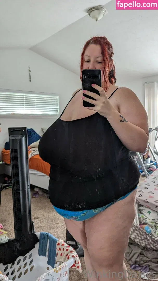 busty mara / winking.daisys / winkingdaisys Onlyfans Photo Gallery 