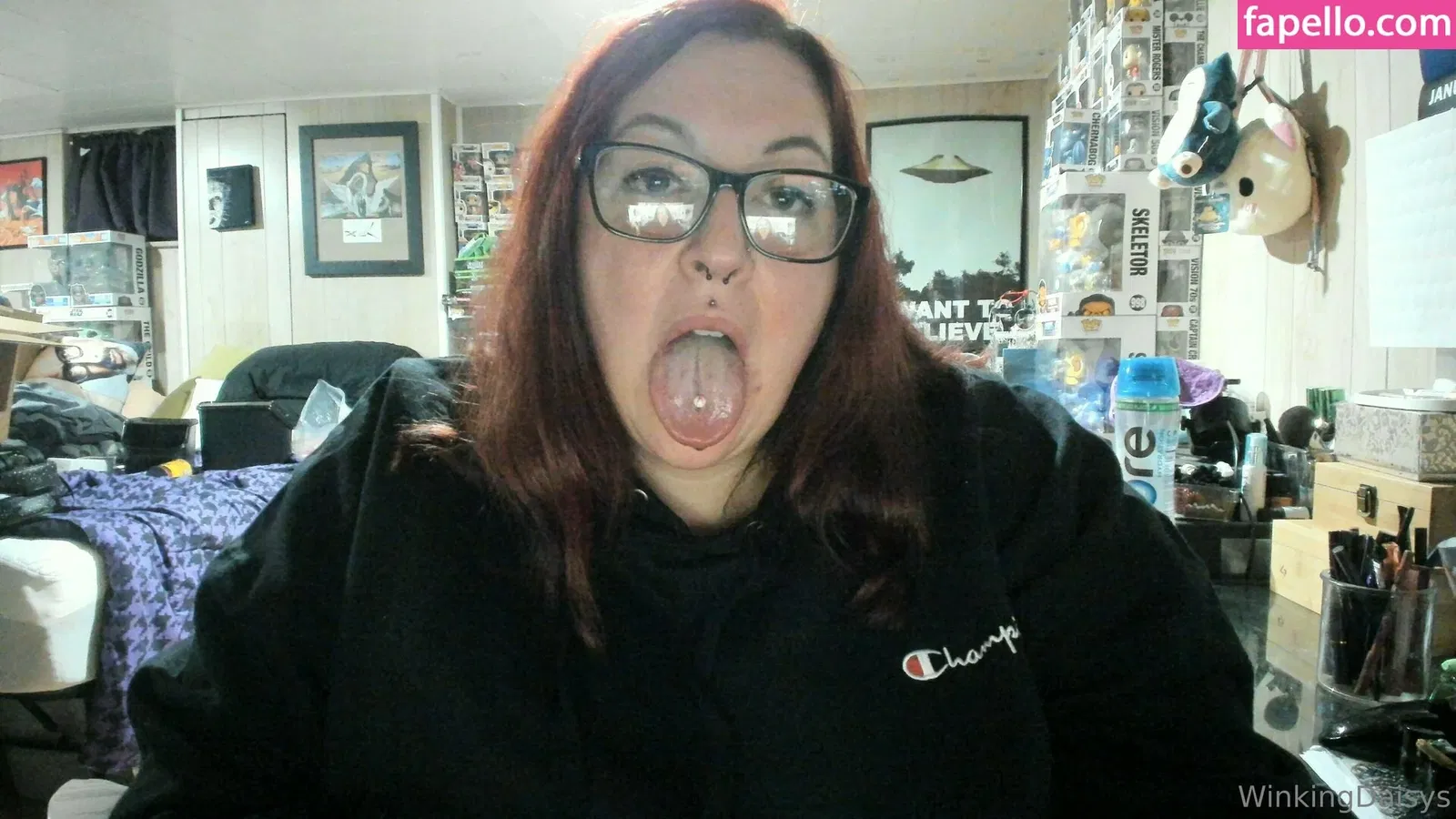 busty mara / winking.daisys / winkingdaisys Onlyfans Photo Gallery 