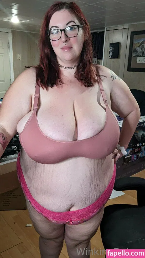 busty mara / winking.daisys / winkingdaisys Onlyfans Photo Gallery 