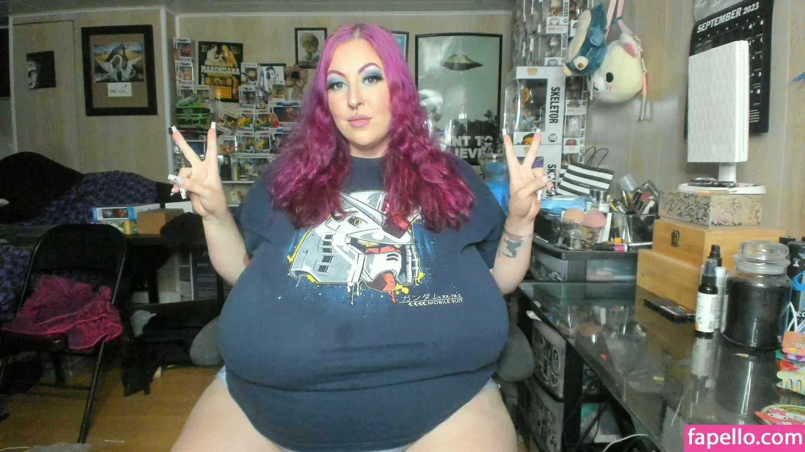 busty mara / winking.daisys / winkingdaisys Onlyfans Photo Gallery 