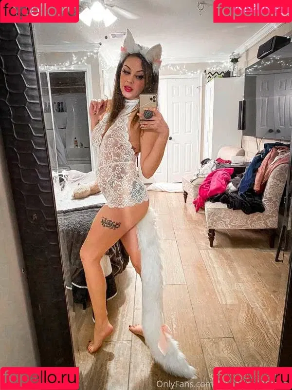 Kara Capri / https: / karacaprivip / thekaracapri Onlyfans Photo Gallery 