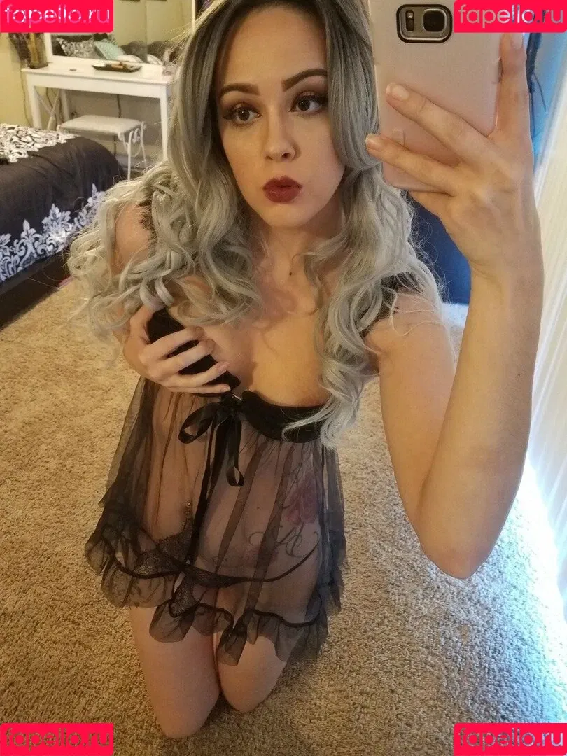 Kara Capri / https: / karacaprivip / thekaracapri Onlyfans Photo Gallery 