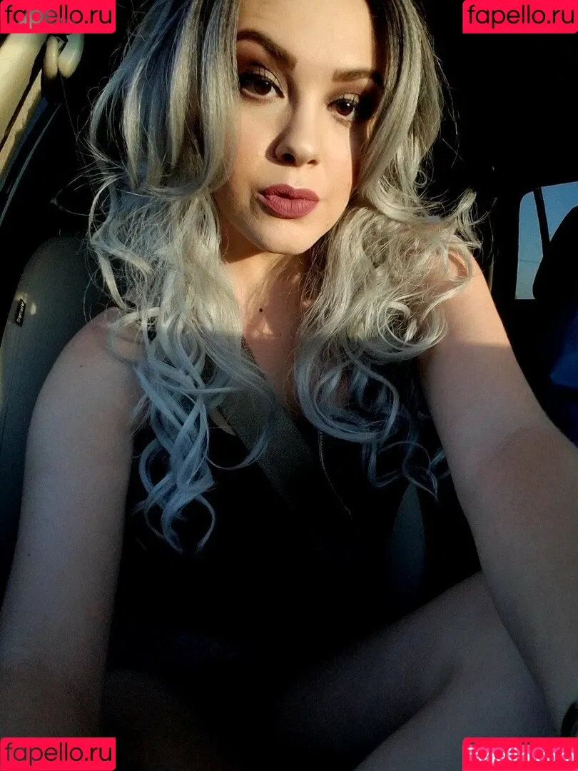 Kara Capri / https: / karacaprivip / thekaracapri Onlyfans Photo Gallery 