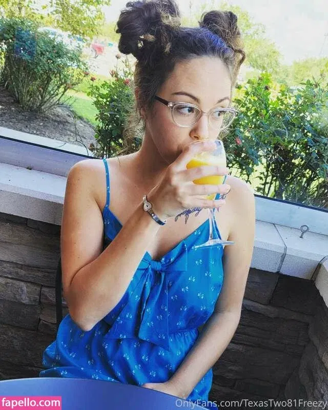 Kara Capri / https: / karacaprivip / thekaracapri Onlyfans Photo Gallery 