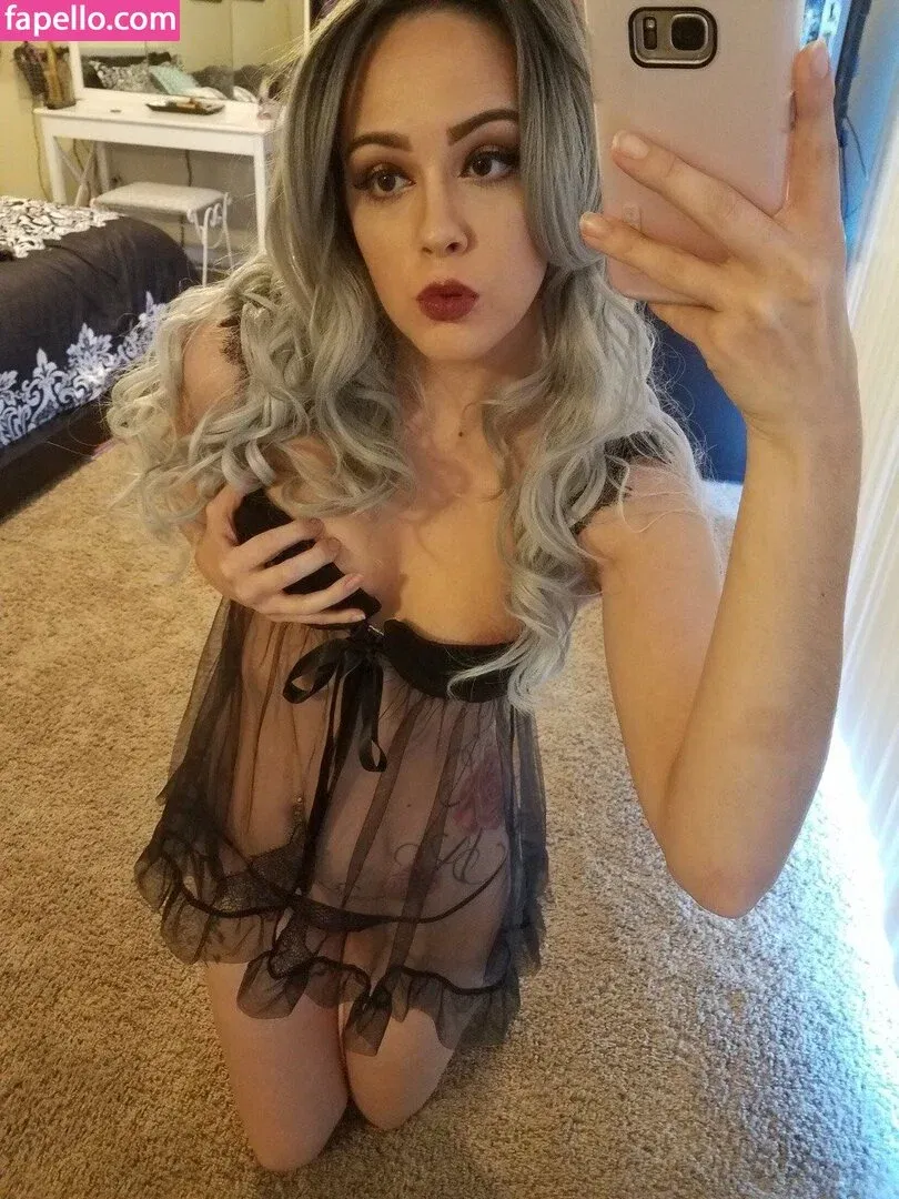 Kara Capri / https: / karacaprivip / thekaracapri Onlyfans Photo Gallery 