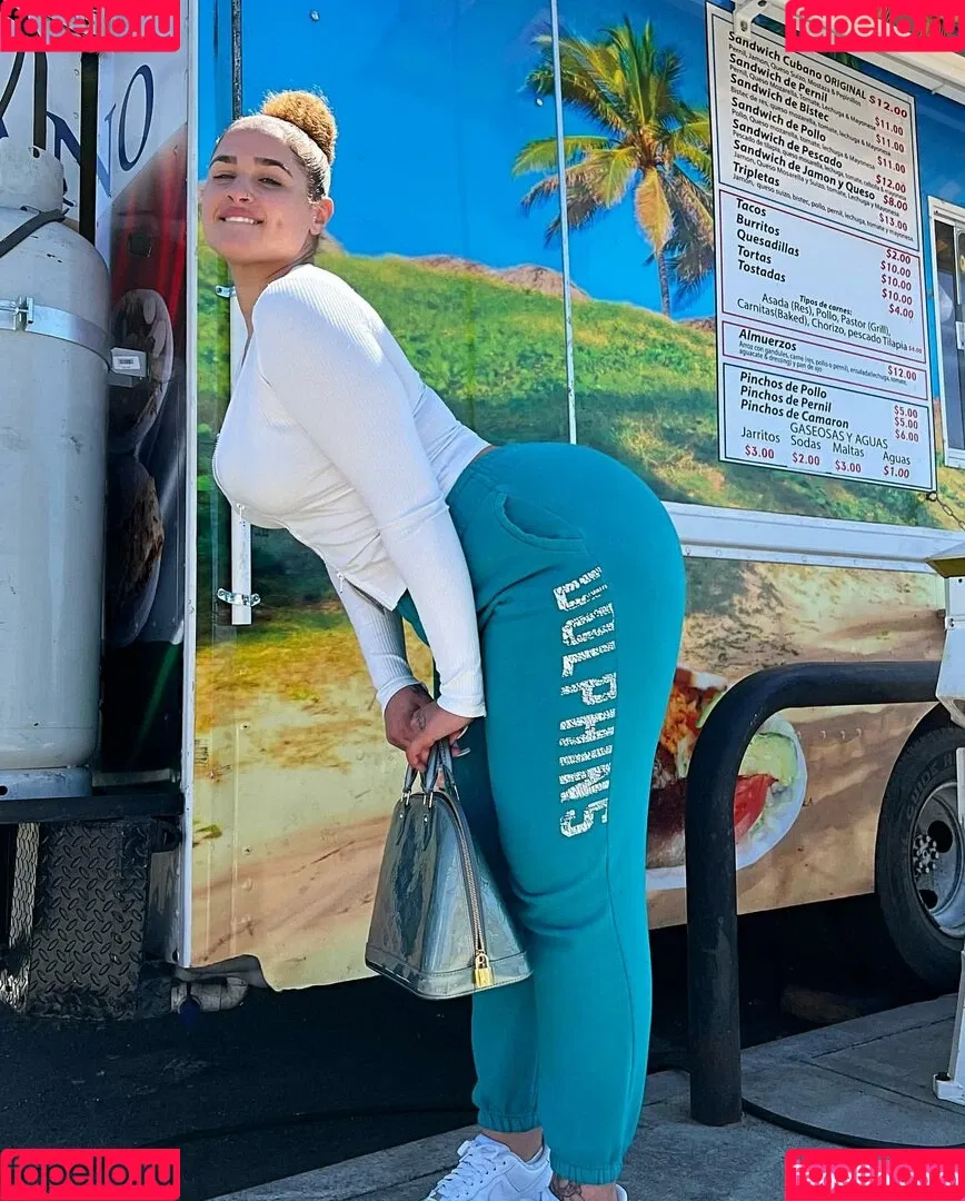 janaegirard / janaevic Onlyfans Photo Gallery 