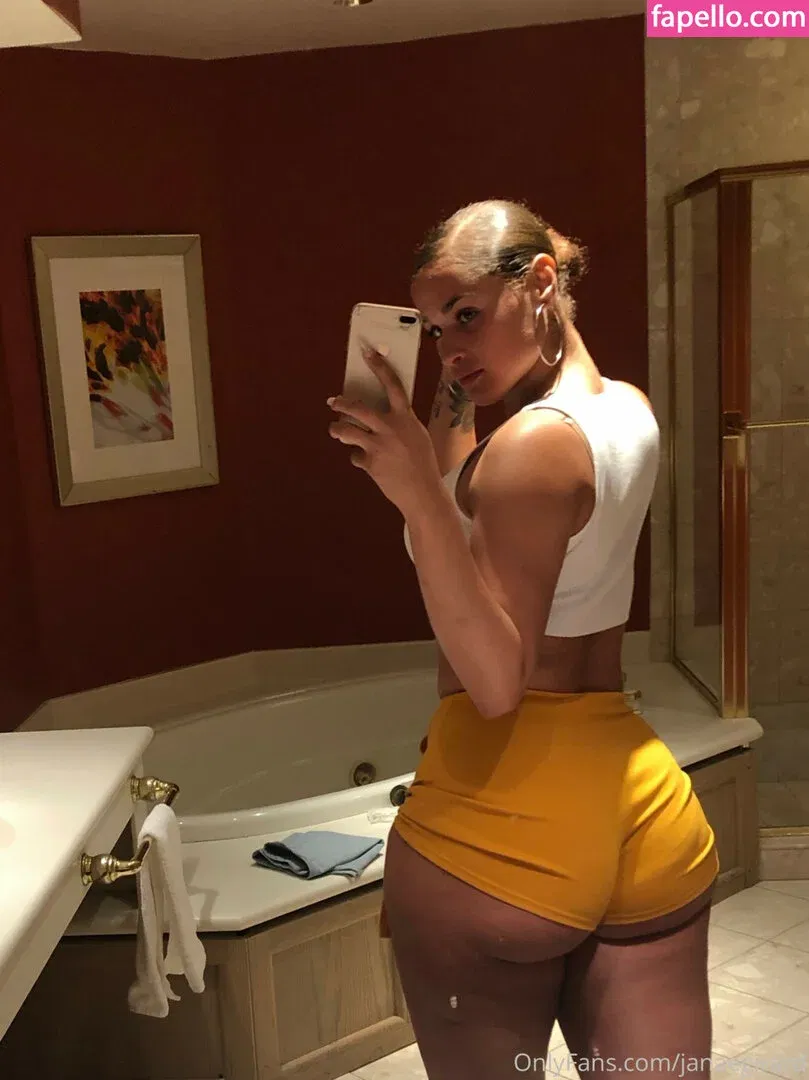 janaegirard / janaevic Onlyfans Photo Gallery 