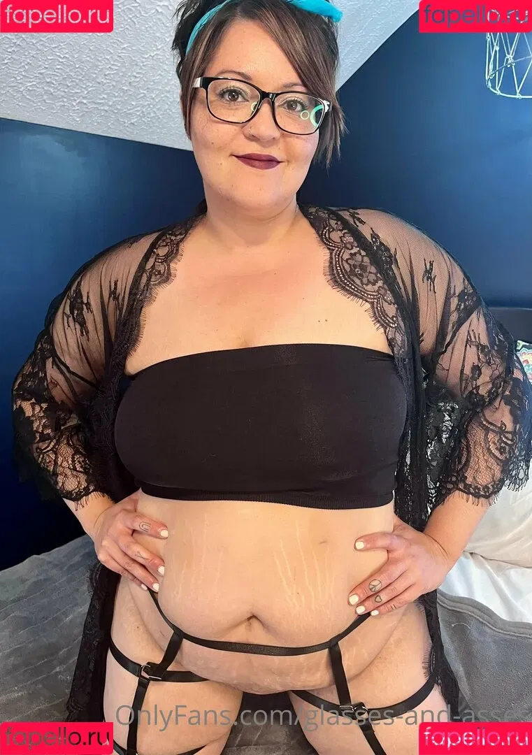 glasses-and-asses / glassesandasses Onlyfans Photo Gallery 