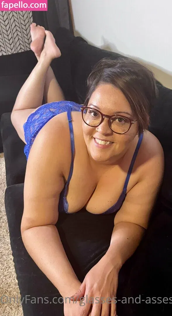 glasses-and-asses / glassesandasses Onlyfans Photo Gallery 