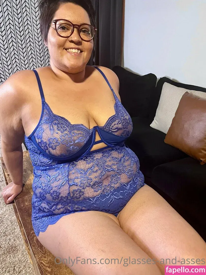 glasses-and-asses / glassesandasses Onlyfans Photo Gallery 