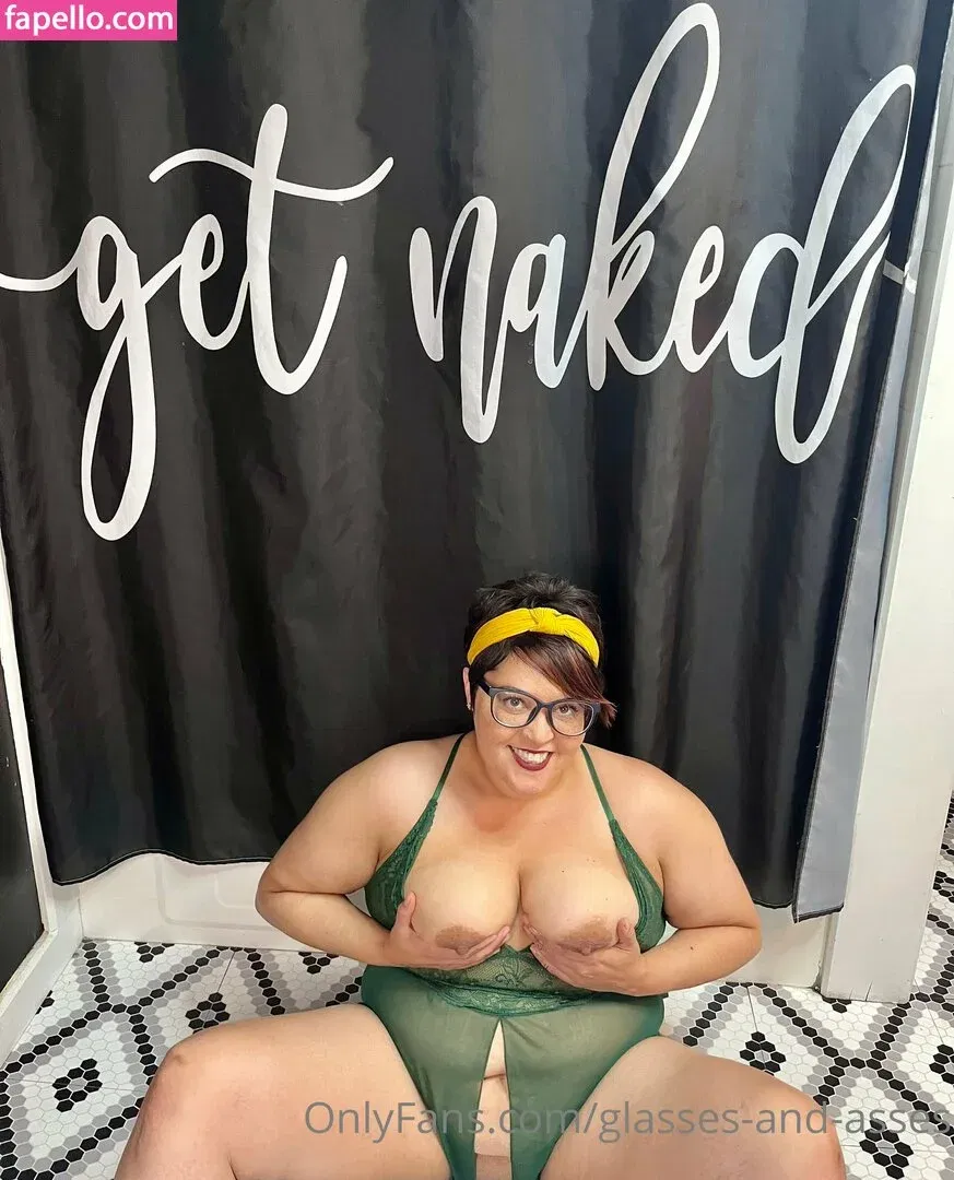 glasses-and-asses / glassesandasses Onlyfans Photo Gallery 