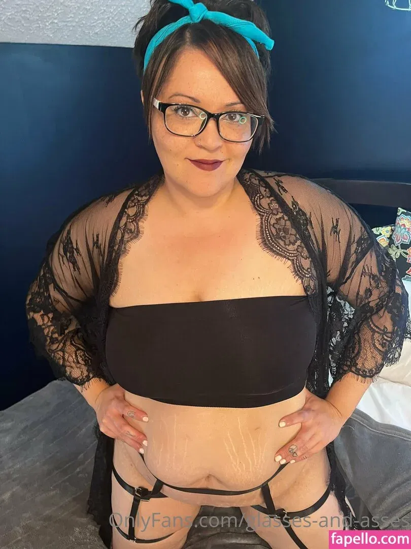glasses-and-asses / glassesandasses Onlyfans Photo Gallery 