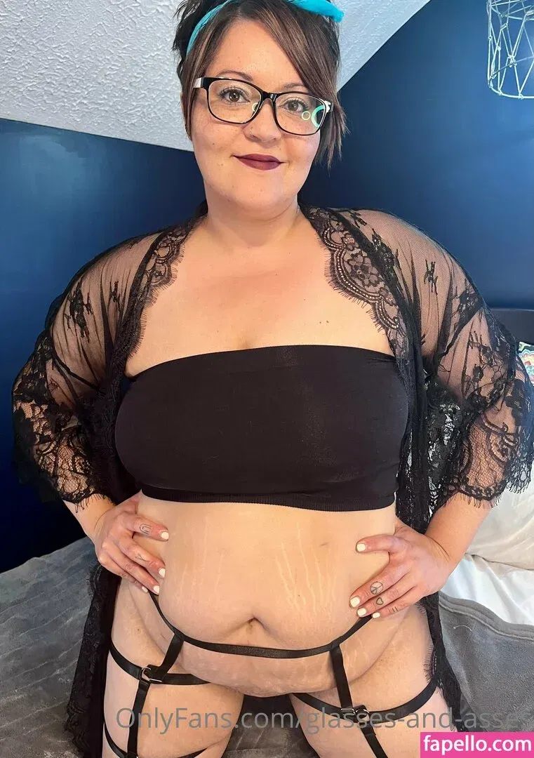 glasses-and-asses / glassesandasses Onlyfans Photo Gallery 