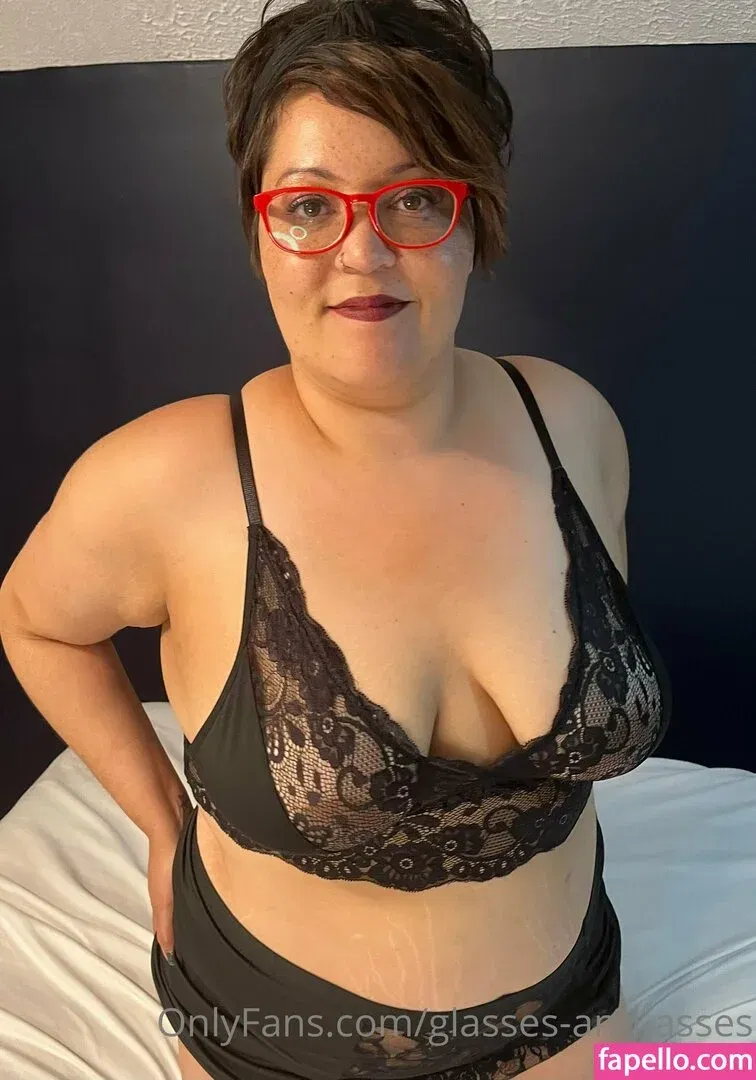 glasses-and-asses / glassesandasses Onlyfans Photo Gallery 