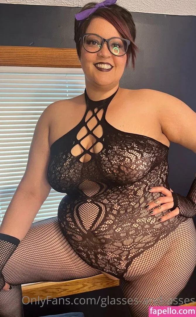 glasses-and-asses / glassesandasses Onlyfans Photo Gallery 