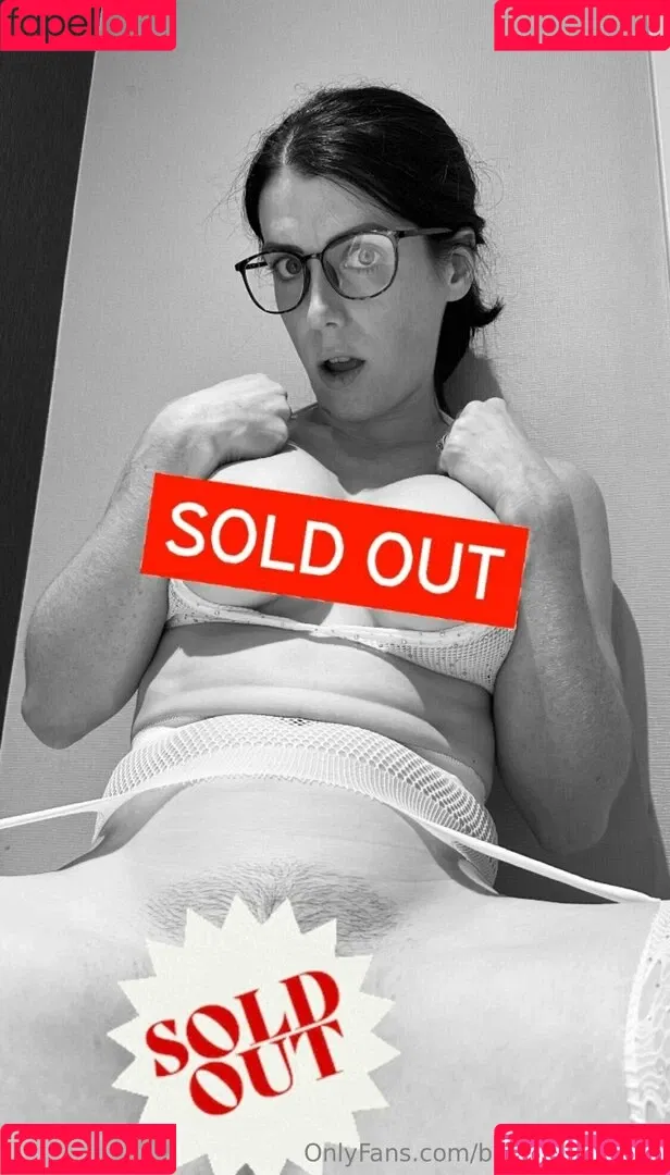 bustyciara_free / im_free3892 Onlyfans Photo Gallery 