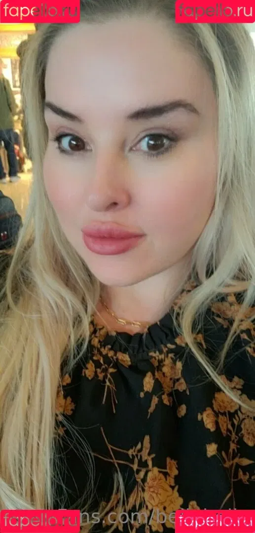 bellabelly Onlyfans Photo Gallery 