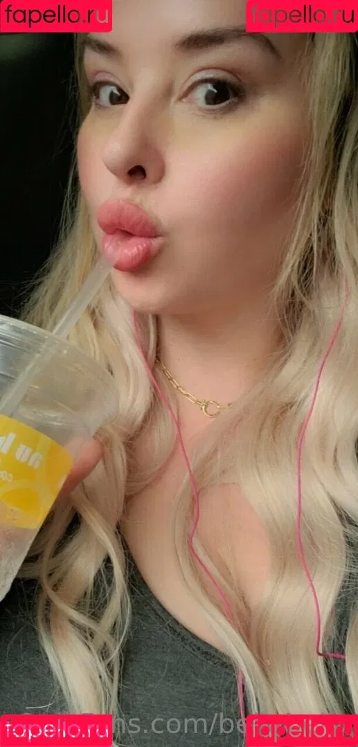 bellabelly Onlyfans Photo Gallery 