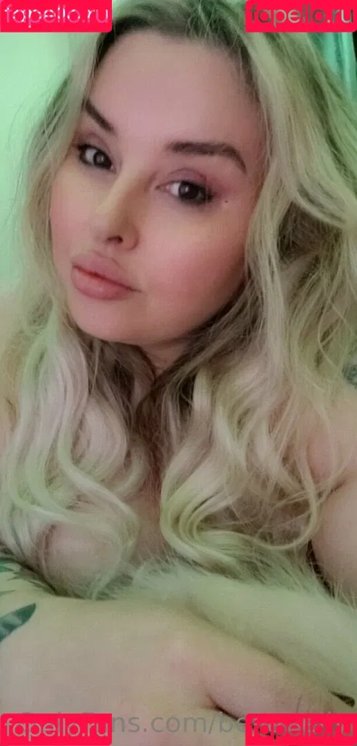 bellabelly Onlyfans Photo Gallery 