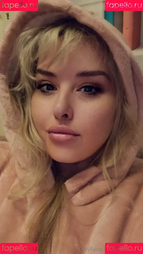 bellabelly Onlyfans Photo Gallery 