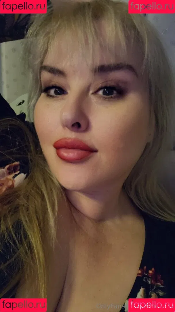 bellabelly Onlyfans Photo Gallery 