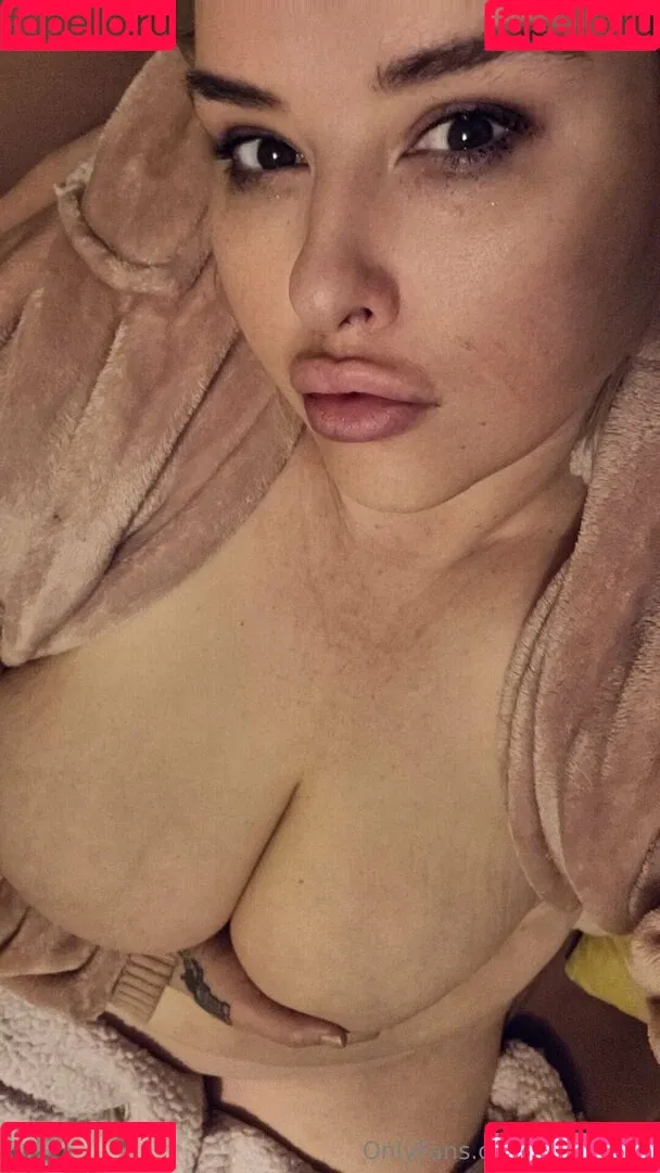 bellabelly Onlyfans Photo Gallery 