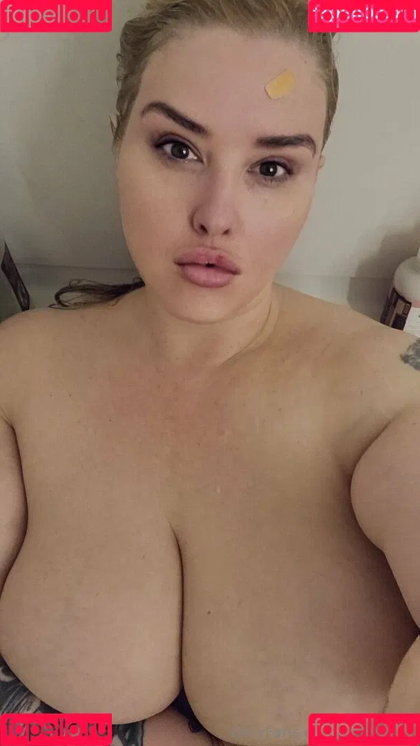 bellabelly Onlyfans Photo Gallery 