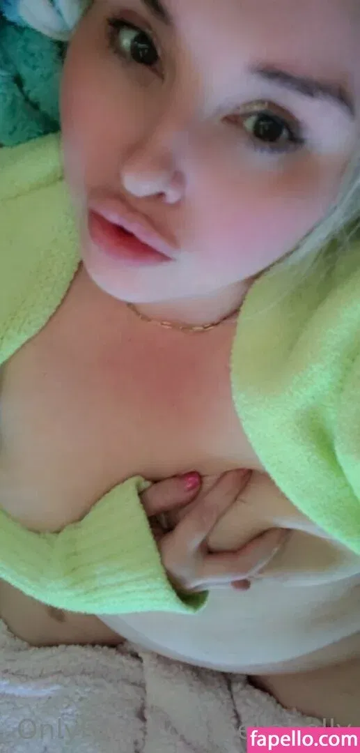 bellabelly Onlyfans Photo Gallery 