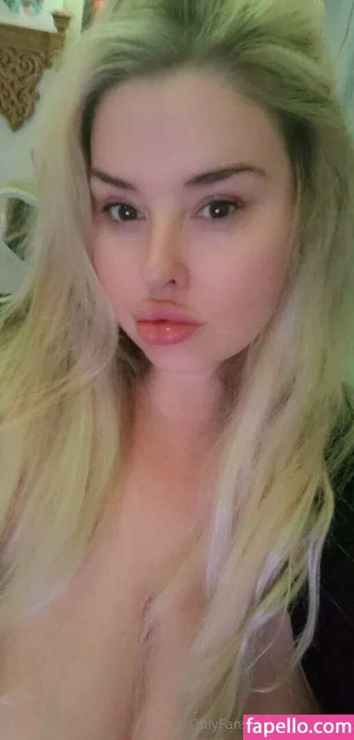 bellabelly Onlyfans Photo Gallery 