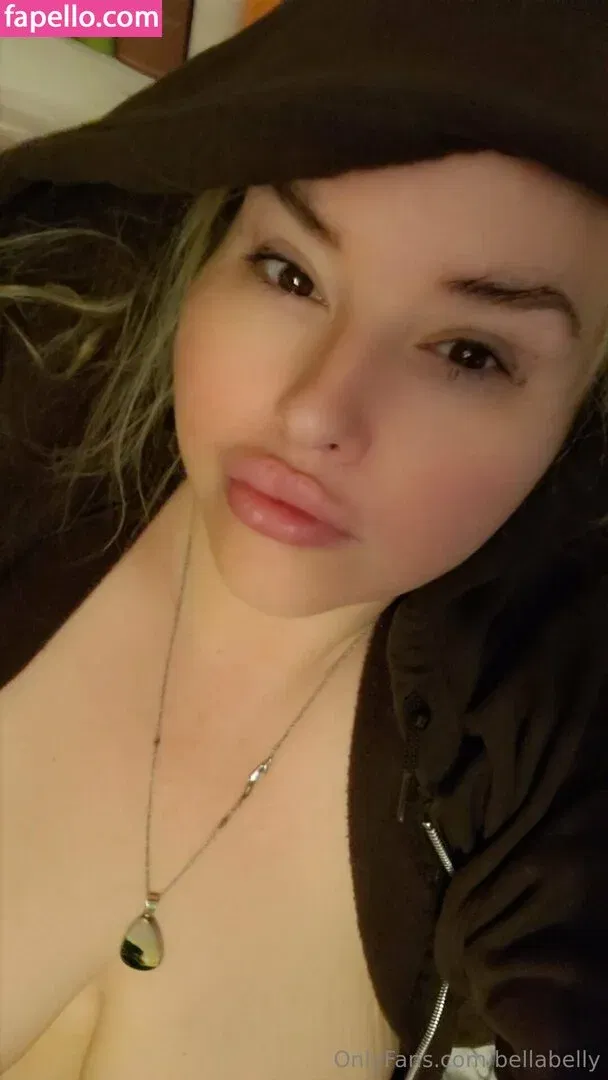 bellabelly Onlyfans Photo Gallery 