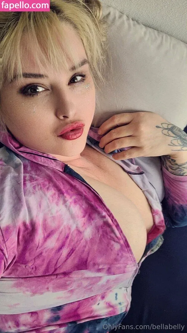 bellabelly Onlyfans Photo Gallery 
