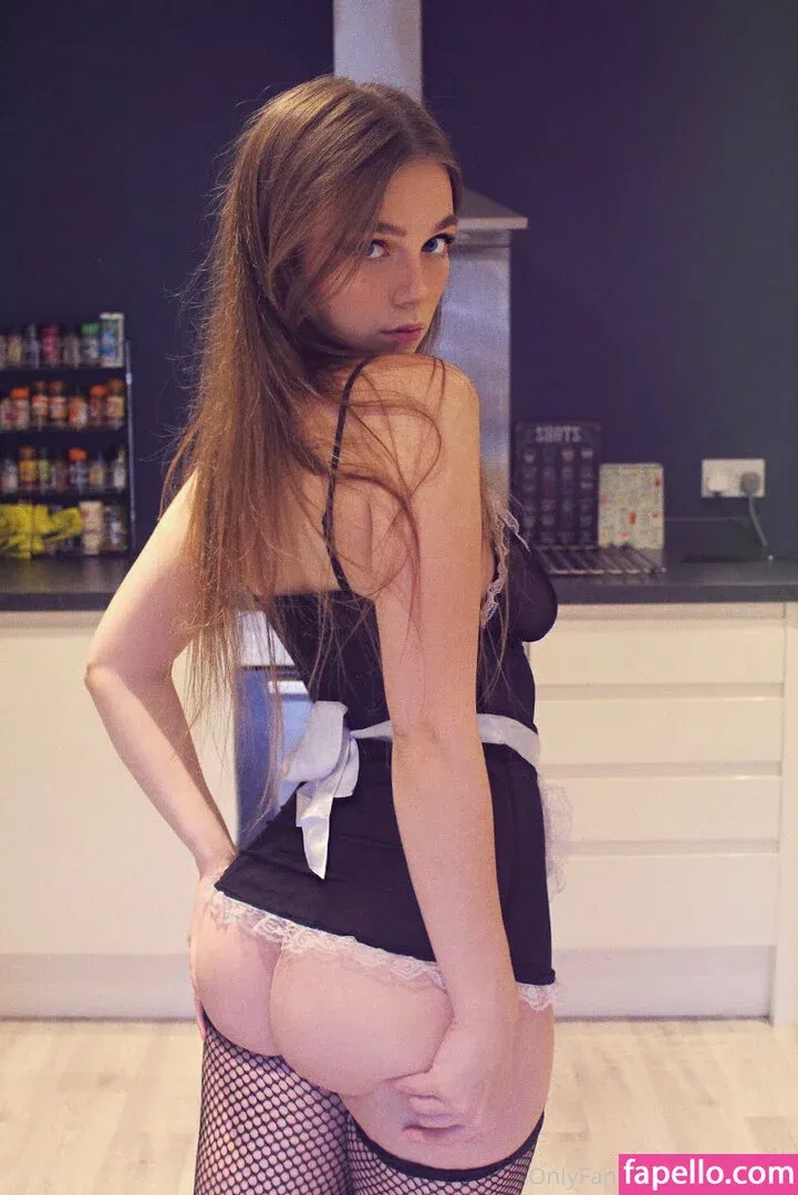 Alex Clark / Oreob4by / https: / itsoreob4by Onlyfans Photo Gallery 