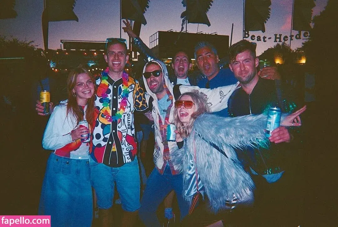 Alex Clark / Oreob4by / https: / itsoreob4by Onlyfans Photo Gallery 