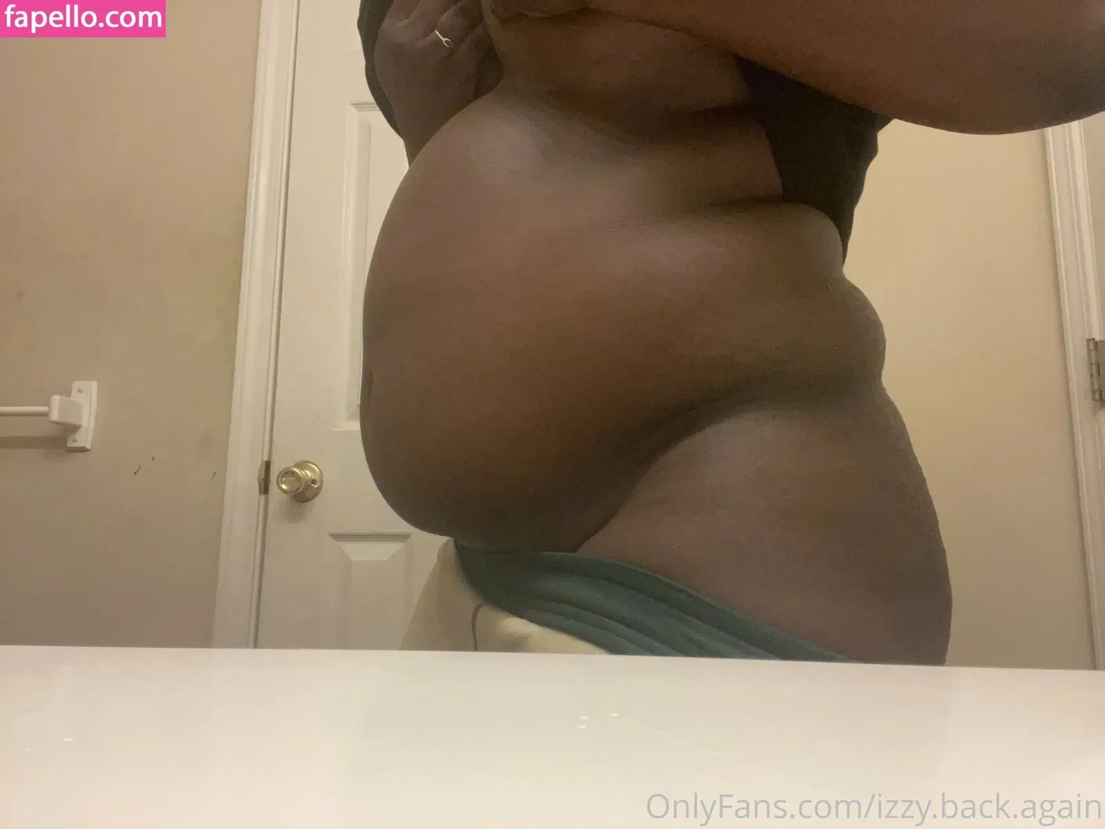 izzy.back.again / izzygoodkind Onlyfans Photo Gallery 