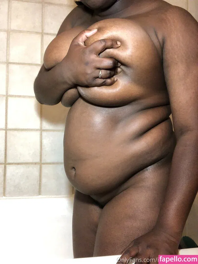 izzy.back.again / izzygoodkind Onlyfans Photo Gallery 