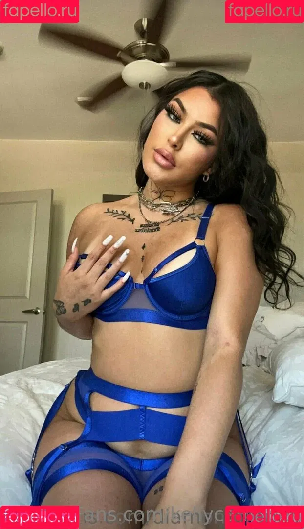 kellycampbell / kellykellycampbell Onlyfans Photo Gallery 