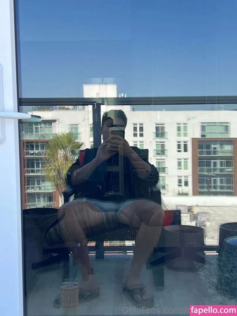 freeangel / freeangelriv Onlyfans Photo Gallery 