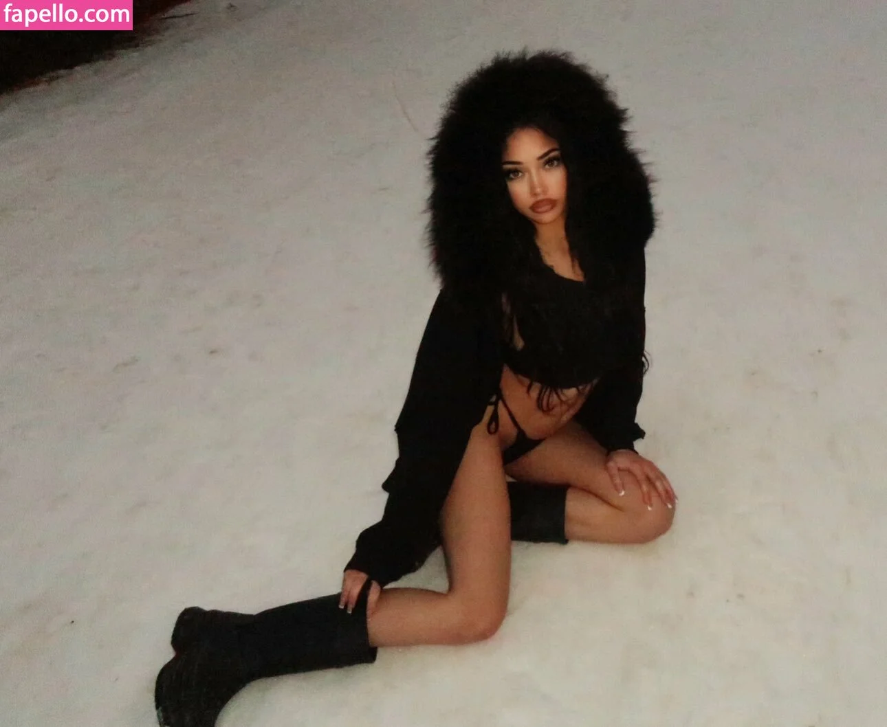 Calie.xo Nude Onlyfans Photo 22