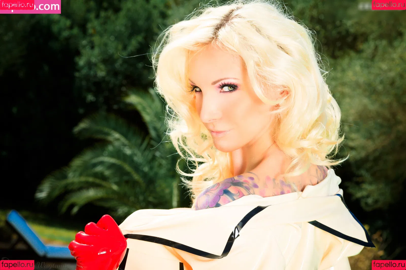 Susan Wayland / SusanWayland / Sway / miss.susan.wayland Onlyfans Photo Gallery 