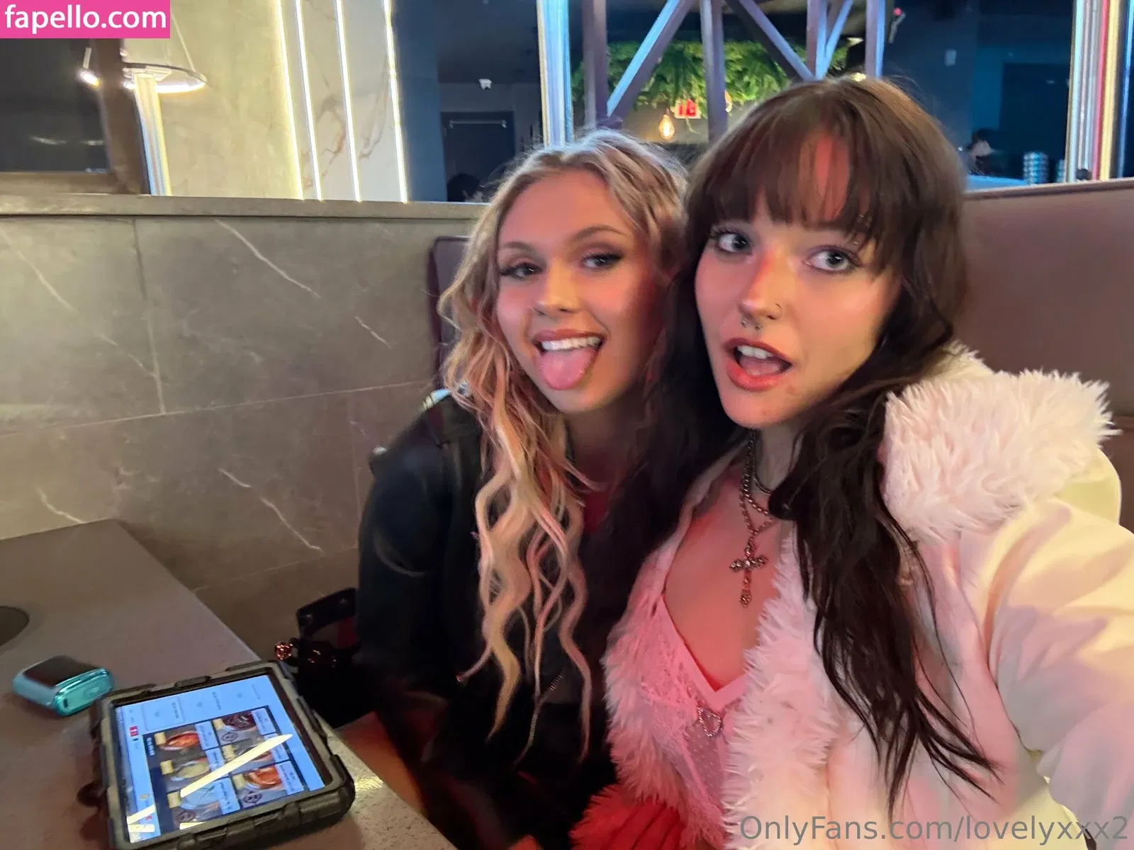 kloelovestwo Onlyfans Photo Gallery 