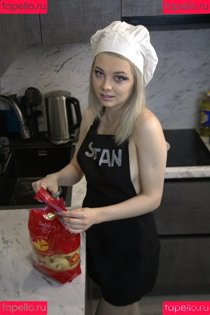 Alexandra Bessonova / Sishka14 / sishka Onlyfans Photo Gallery 