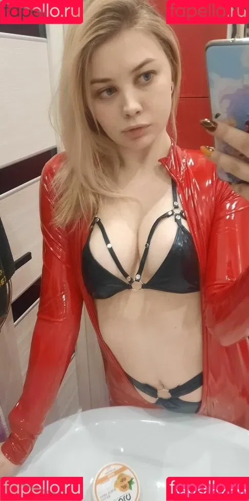 Alexandra Bessonova / Sishka14 / sishka Onlyfans Photo Gallery 