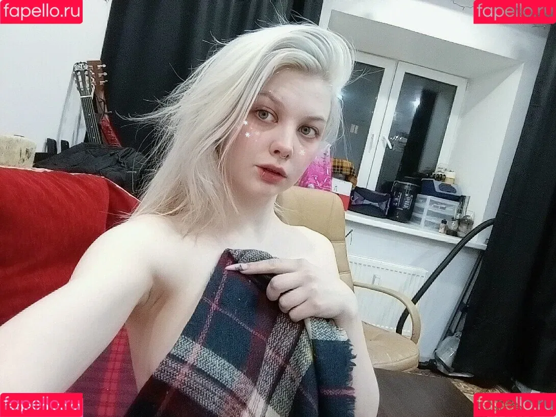 Alexandra Bessonova / Sishka14 / sishka Onlyfans Photo Gallery 
