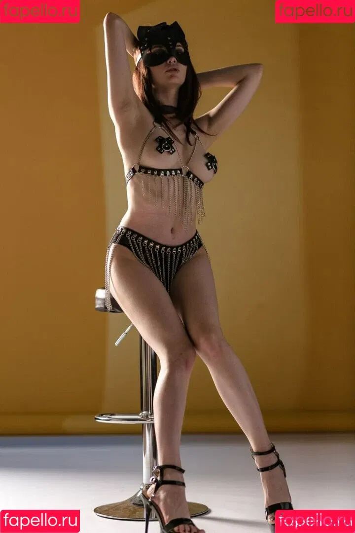 Alexandra Bessonova / Sishka14 / sishka Onlyfans Photo Gallery 
