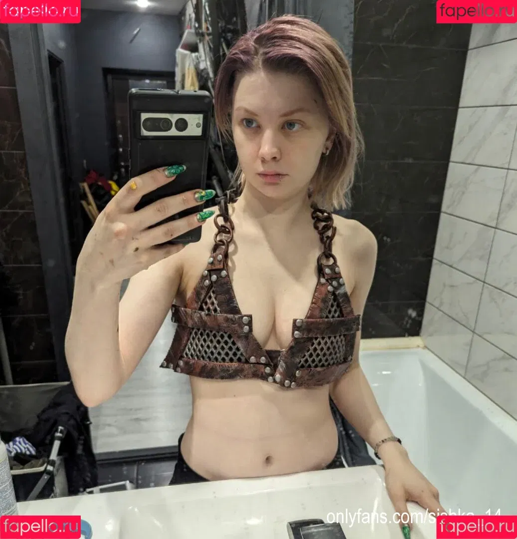 Alexandra Bessonova / Sishka14 / sishka Onlyfans Photo Gallery 