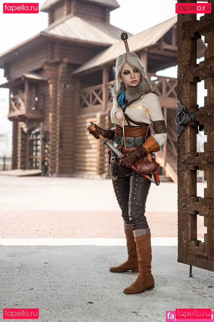 Alexandra Bessonova / Sishka14 / sishka Onlyfans Photo Gallery 