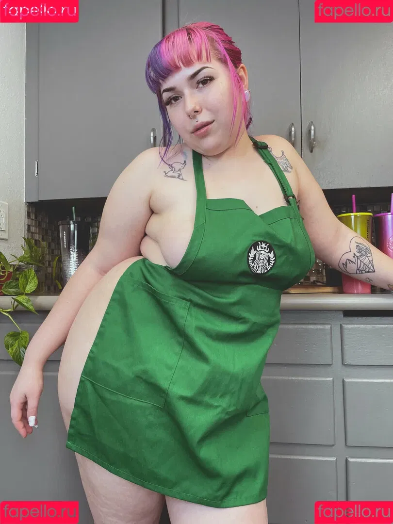 ilychubbygrilz / littlestpigletann Onlyfans Photo Gallery 