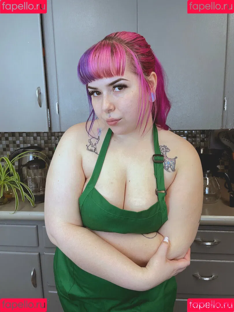 ilychubbygrilz / littlestpigletann Onlyfans Photo Gallery 