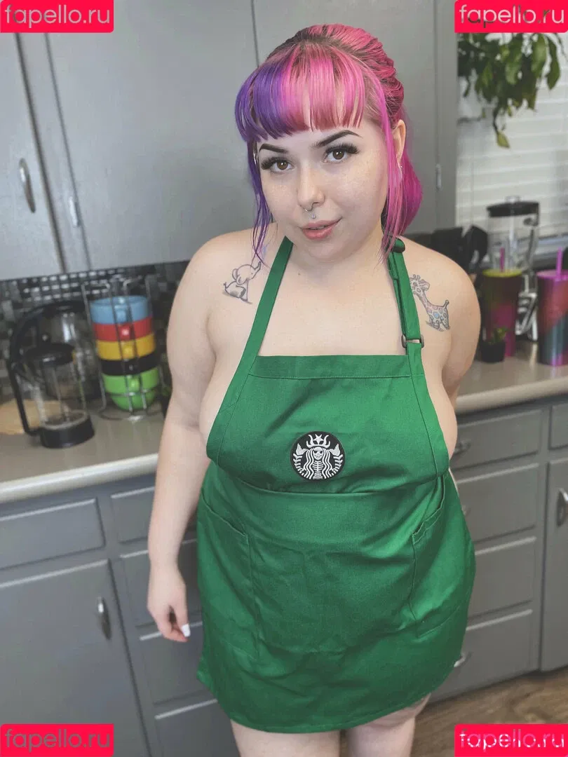 ilychubbygrilz / littlestpigletann Onlyfans Photo Gallery 