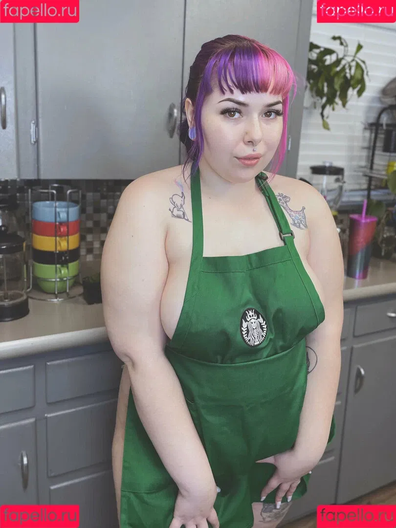 ilychubbygrilz / littlestpigletann Onlyfans Photo Gallery 